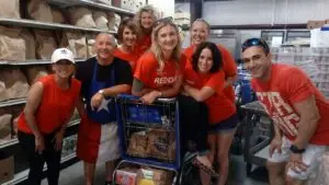 2018-keller-willams-group-volunteering-edited-1